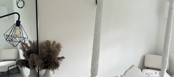 The Hidden Cottage Near Manchester Airport