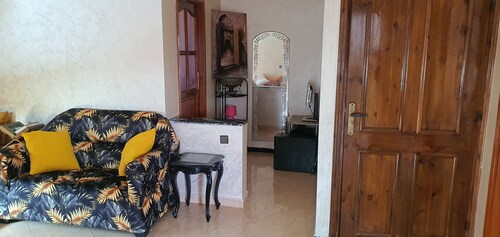 Cozy 1-bedroom apartment in wonderful Casablanca with WiFi