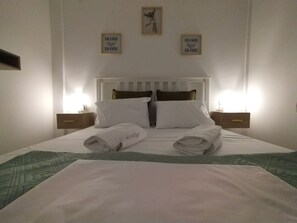 1 Schlafzimmer, Bügeleisen/Bügelbrett, Reisekinderbett, kostenloses WLAN