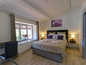 2 bedrooms, free WiFi