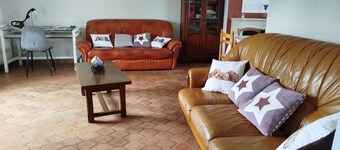 Spacieuse maison près des Châteaux de la Loire avec jardin clos, jeux pour enfants et visites de vignobles