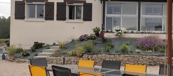 Spacieuse maison près des Châteaux de la Loire avec jardin clos, jeux pour enfants et visites de vignobles