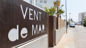 A sign with "VENT de MAR" indicating a location or property name.