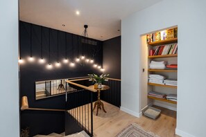 Interior - Villa Deema The Lakes luxury 3 Bd Pool (Emirates Hills)