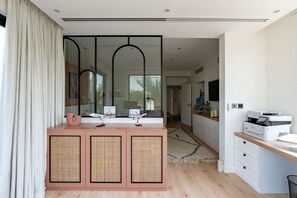 Interior - Villa Deema The Lakes luxury 3 Bd Pool (Emirates Hills)