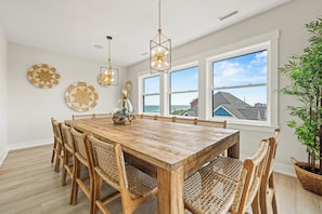 Dining - Four Seasons 11 Bedroom Oceanfront and Soundfront Home in Hatteras (Hatteras)