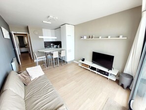 TV, DVD player