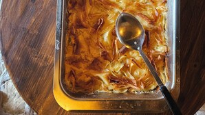 Desayuno con opciones de la cocina local incluido todos los días