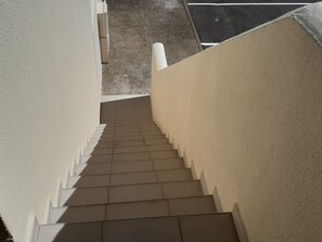 Property grounds - Stylish T2 Apartment, 4 Guests, Close to Beach, Safe Parking, Pet-Friendly (Port Leucate)