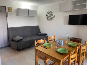 TV