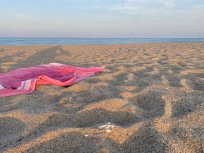 Beach nearby - 3-room 37m² ground floor, near beach and center, private parking, 5/6 people (Port Leucate)
