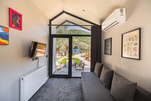 Ropa de cama de alta calidad, minibar, wifi gratis y ropa de cama 