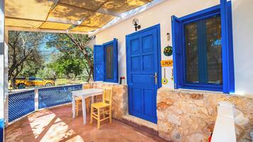 1 bedroom, premium bedding, minibar, free WiFi