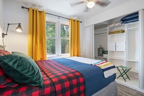 2 chambres, fer et planche à repasser, accès au Wi-Fi (inclus)