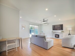 Télévision, espaces bureaux