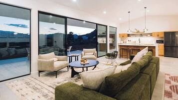 TV, fireplace, offices