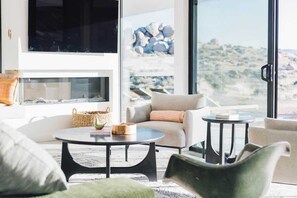 TV, fireplace, offices