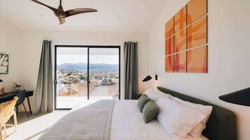 3 makuuhuonetta, silitysrauta/-lauta, vauvan matkasänky, Wi-Fi