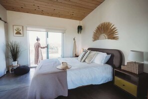 2 bedrooms, iron/ironing board, travel crib, WiFi