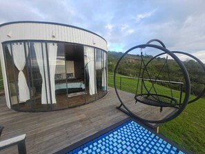 Terrace/patio - LUMIPOD XTRAVAGANT Private Jacuzzi, Malla Catamaran (barichada)