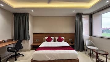 Superior Double Room | 1 bedroom, in-room safe, iron/ironing board, free WiFi