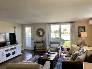 Living area - Cheerful condo on the West End across from Moors. (Provincetown)