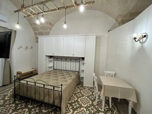 1 bedroom, iron/ironing board, free WiFi, bed sheets - The Mansions of TOTIGGIA 2.0 - "RIMUNDA" (Cannole)