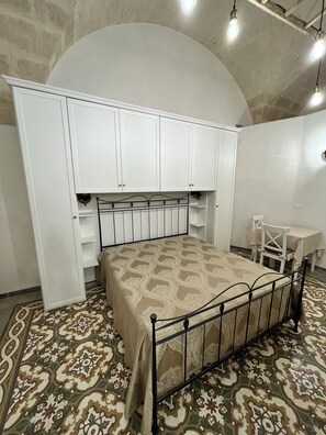 1 bedroom, iron/ironing board, free WiFi, bed sheets - The Mansions of TOTIGGIA 2.0 - "RIMUNDA" (Cannole)