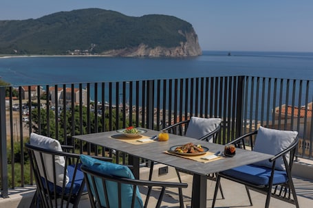 Terraza o patio. Hotel Aquilo