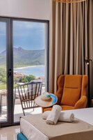 Caja de seguridad en la habitación y escritorio 