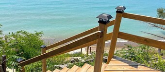 Turkey Perch, Lakefront Hot Tub