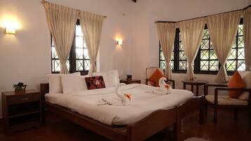 4 bedrooms, WiFi, bed sheets