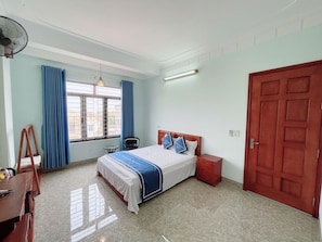 Hypo-allergenic bedding, minibar, individually decorated - Tam Coc Guest House & Hostel (Hoa Lu)