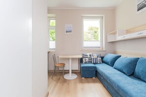 Estudio clásico | Tabla de planchar con plancha, wifi gratis, ropa de cama