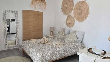 2 chambres, fer et planche à repasser, Wi-Fi, draps fournis