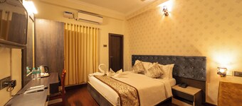 Cozy 1-bedroom hotel suite in pleasant Chennai with AC, WiFi