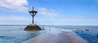 Grande maison familiale, vue mer, nichée dans la dune, sur l'ile de Noirmoutier.