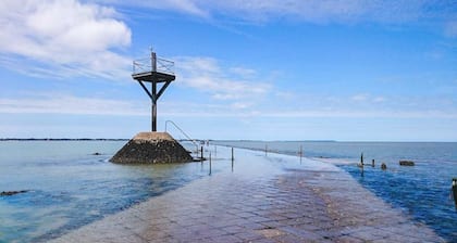 Large family home, sea view, nestled in the dune on the island of Noirmoutier.