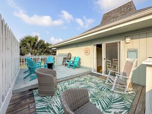 Terrace/patio - Shared Pool, Boardwalk to the Beach (Port Aransas)