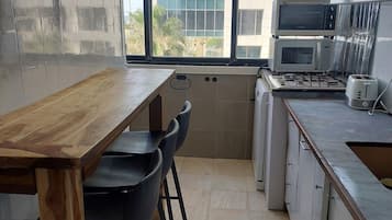 Comfort Apartment, Balcony, Beach View | Private kitchen