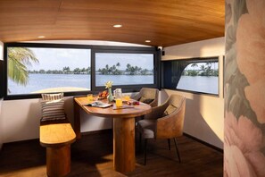 Dining - Houseboat-booking-Alleppey,Kerala,India. A Kerala-Backwaters- Booking-Online (Alappuzha)