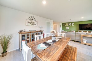 House (4 Bedrooms) | Interior