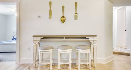 Walk to Beach: Somers Point Apartment!