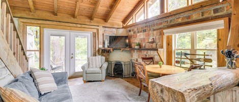 House (1 Bedroom) | Interior
