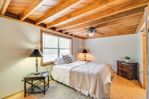 House (1 Bedroom) | Interior - Riverfront Deck: Outdoor Retreat in Fairhope! (Fairhope)