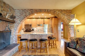 Apartment (3 Bedrooms) | Interior - Riverside Condo in Downtown Winter Park! (Winter Park)