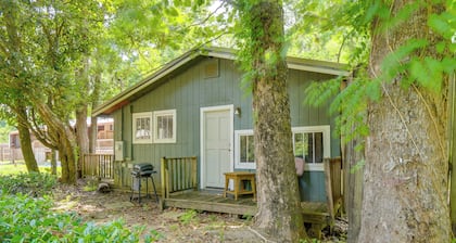 Hike, Fish, Kayak: Fairhope 'river Cottage'
