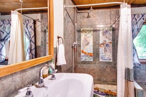 House (1 Bedroom) | Interior - 4 Mi to Historic District: Calico Rock Cabin! (Calico Rock)