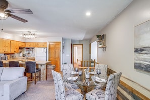 Apartment (2 Bedrooms) | Interior - Beach & Lake Access: Brainerd Townhome (Brainerd)