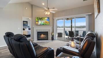 TV, fireplace, offices